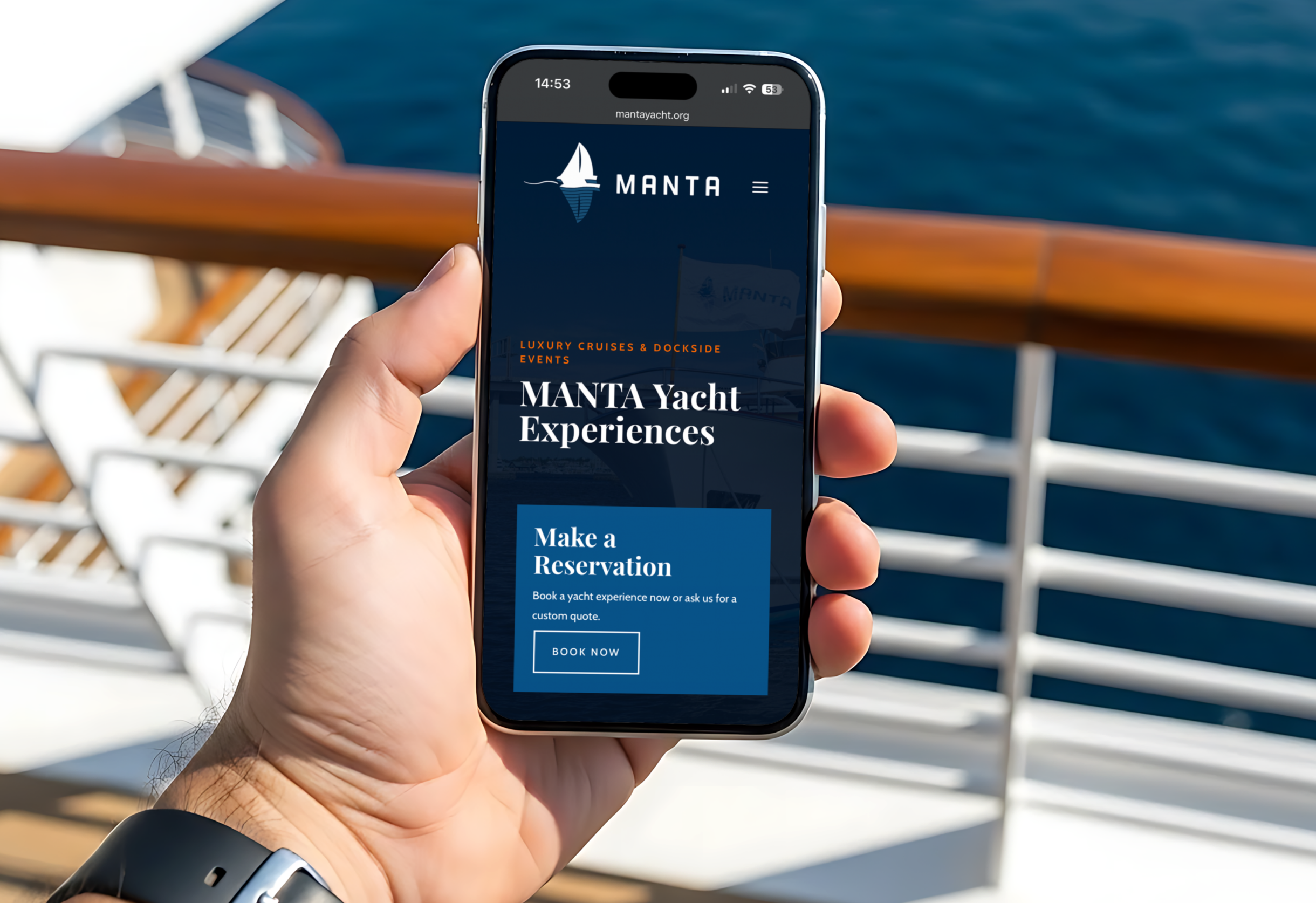Manta Yacht